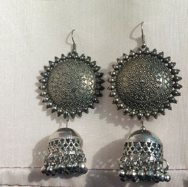 Beautiful Metallic Earrings