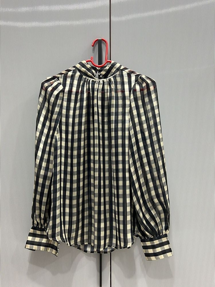 H&amp;M Blouse 👚 Top