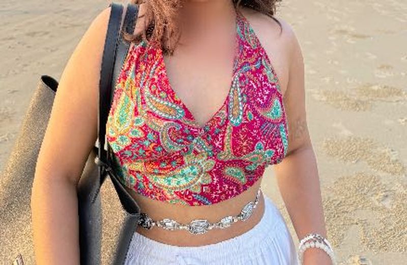 Backless Paisley Halter Crop Top 🌸🌞