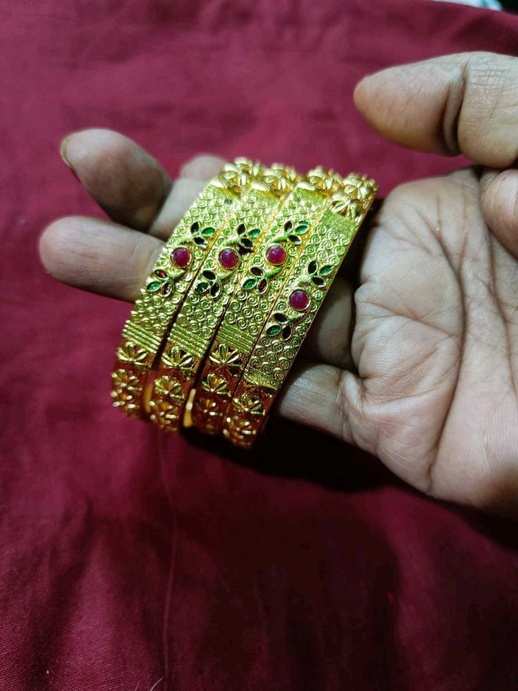 Golden Daily Wear 4bangle Set
