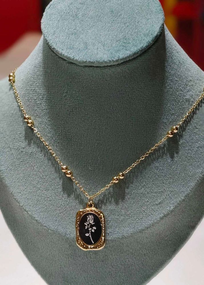 18k Gold Vintage Rose Engraved Mirror Necklace