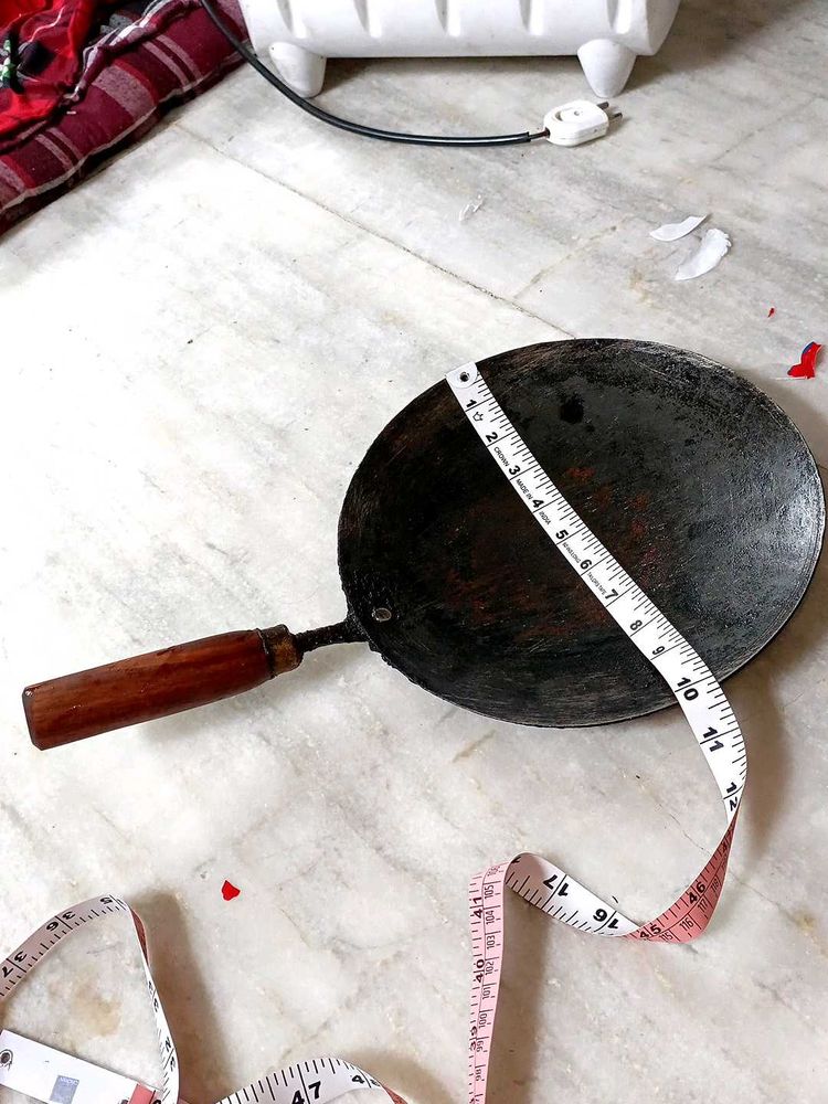 Iron Tawa With Handle