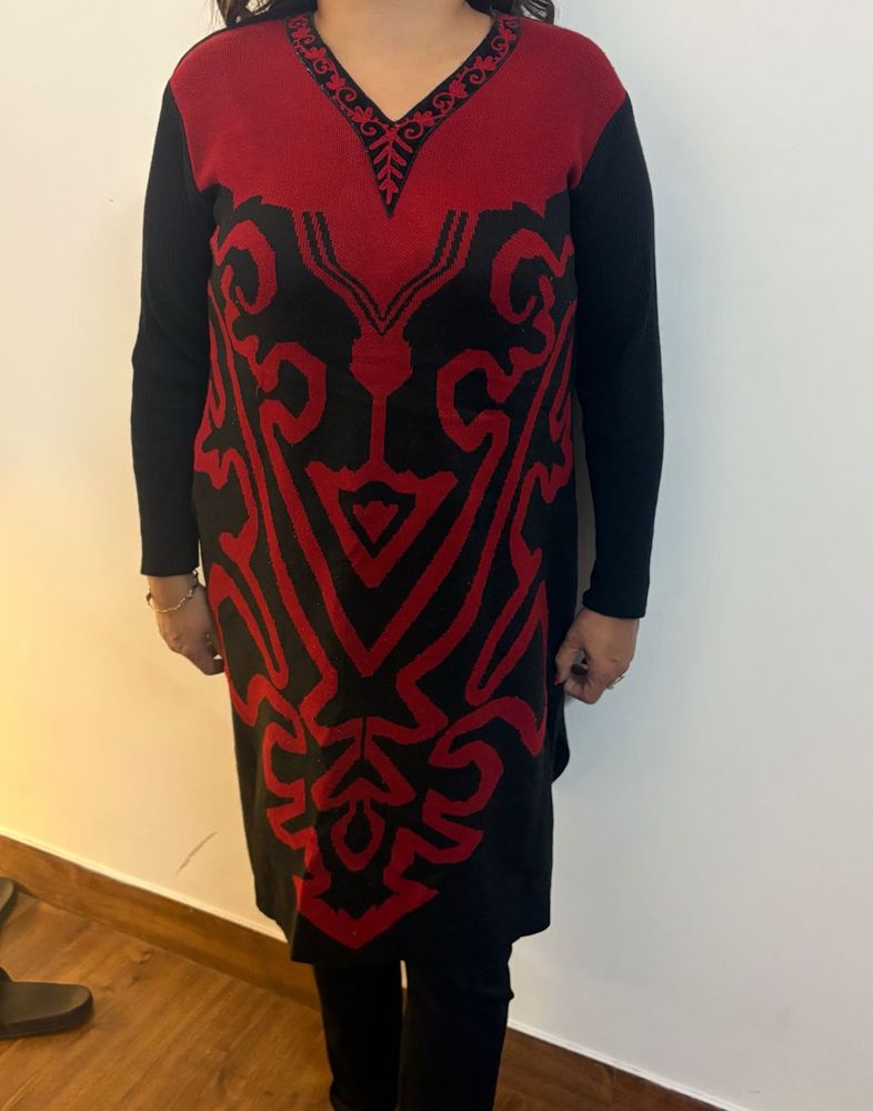 Red &amp; Black Knit Tunic Top