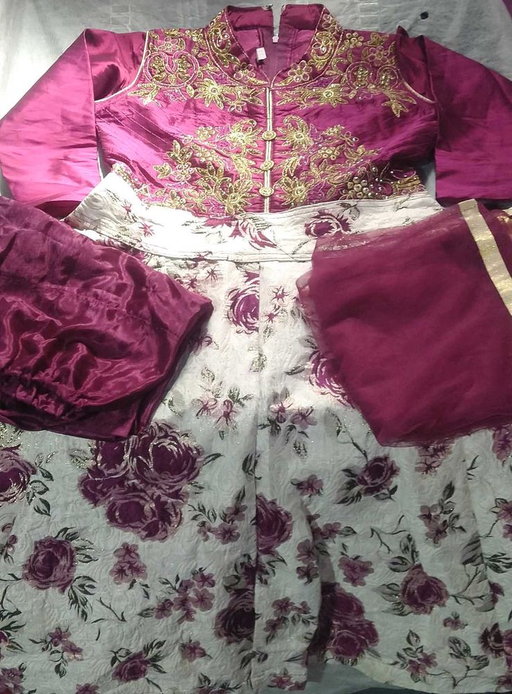 Wedding Wear Anarkali Suit Set For 8-11 Girls