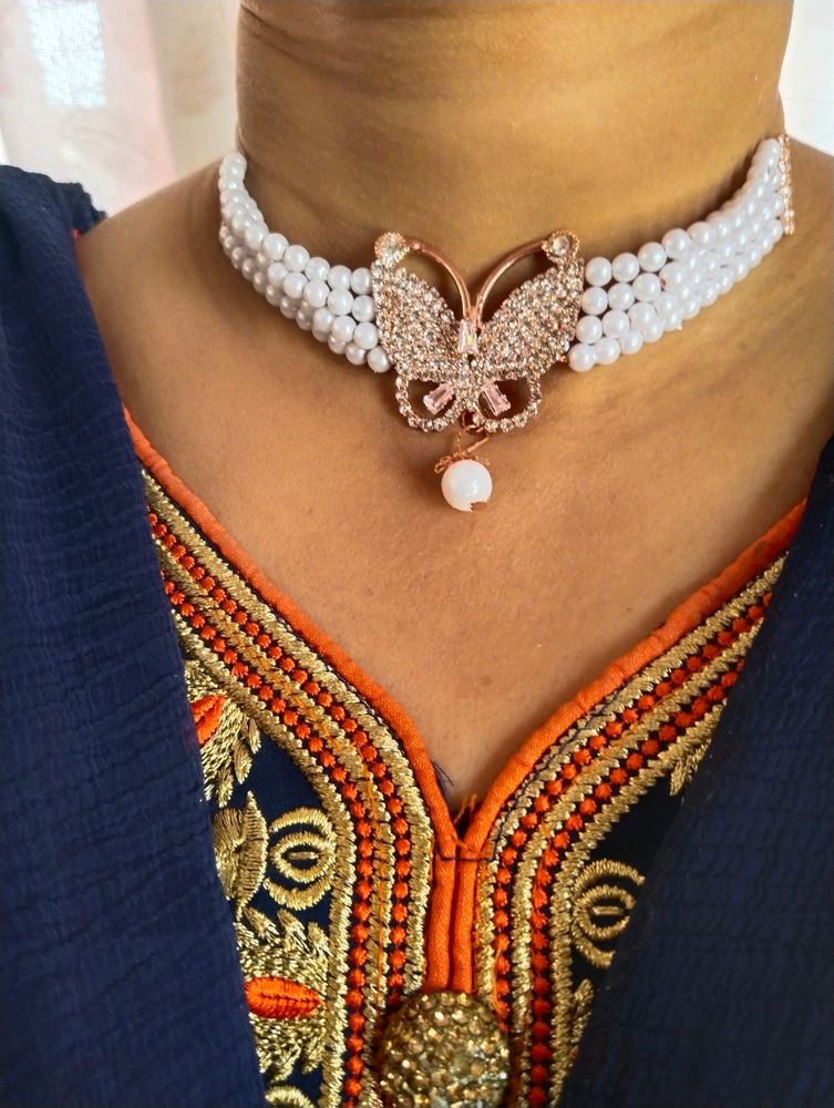 Pearl Butterfly Chokker Set