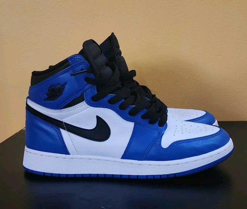 Nike Air Jordan 1 Retro High OG Hyper Royal Blue