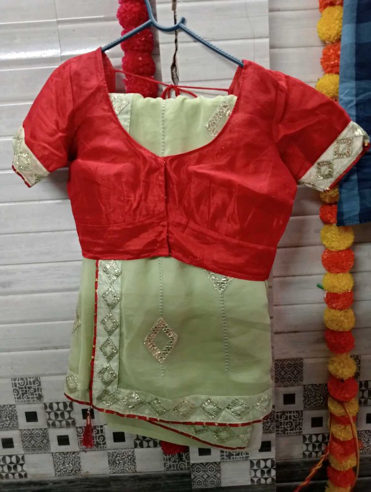 Elegant Saree with Blouse Piece