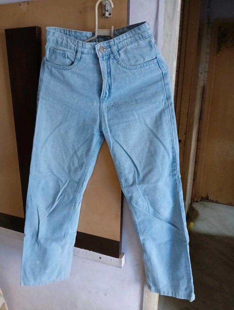 NEW STRAIGHT FIT JEANS