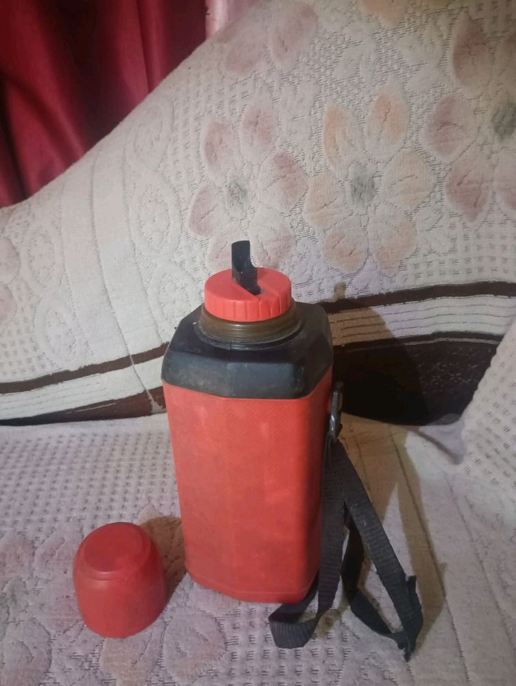 Hot And Cold Water Storage Bottle