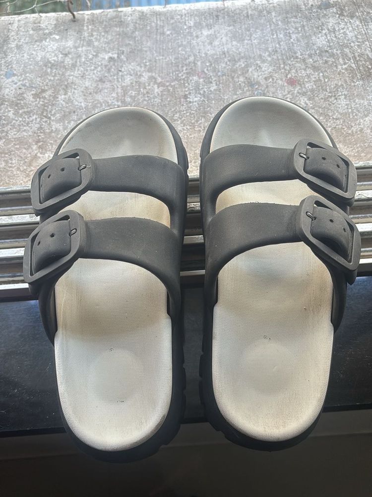 Comfortable Black Slide Sandals