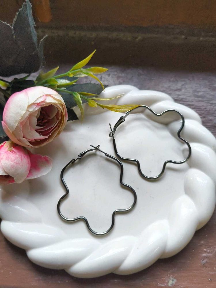 Cute Flower Hoop Earrings