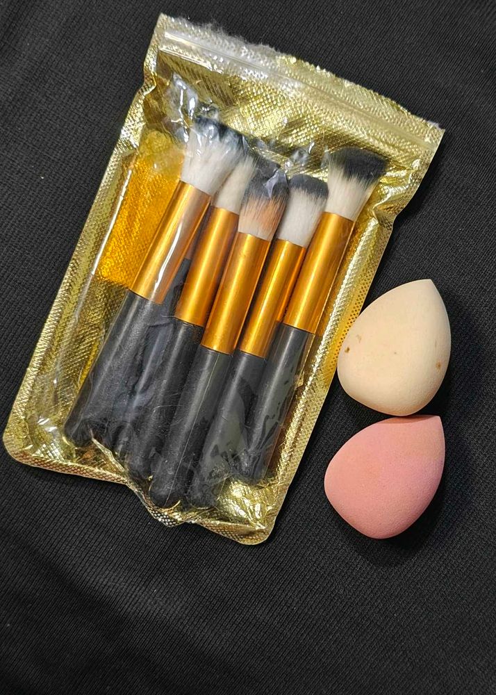 Make-up Brush With Beauty Blender
