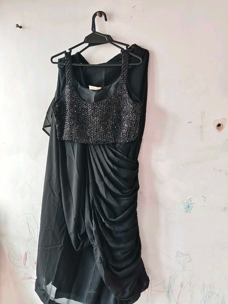 Chic Black Dress