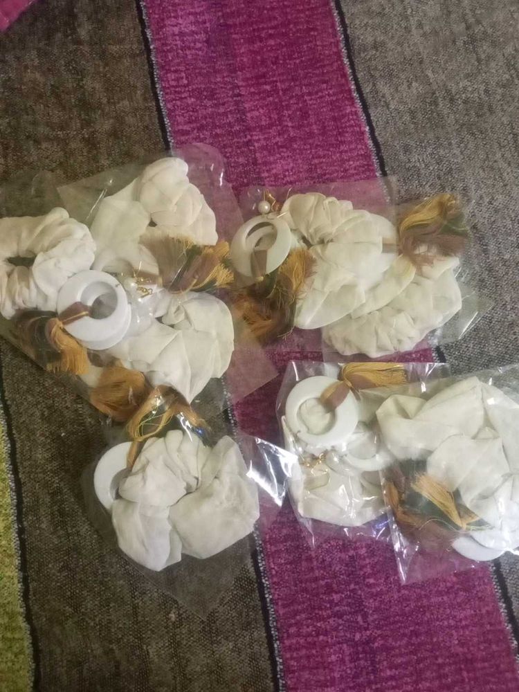 Earing And Hair Band