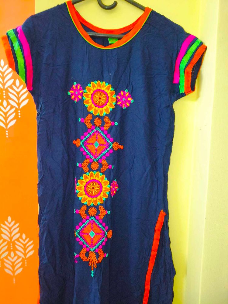 Elegant Embroidered Kurta