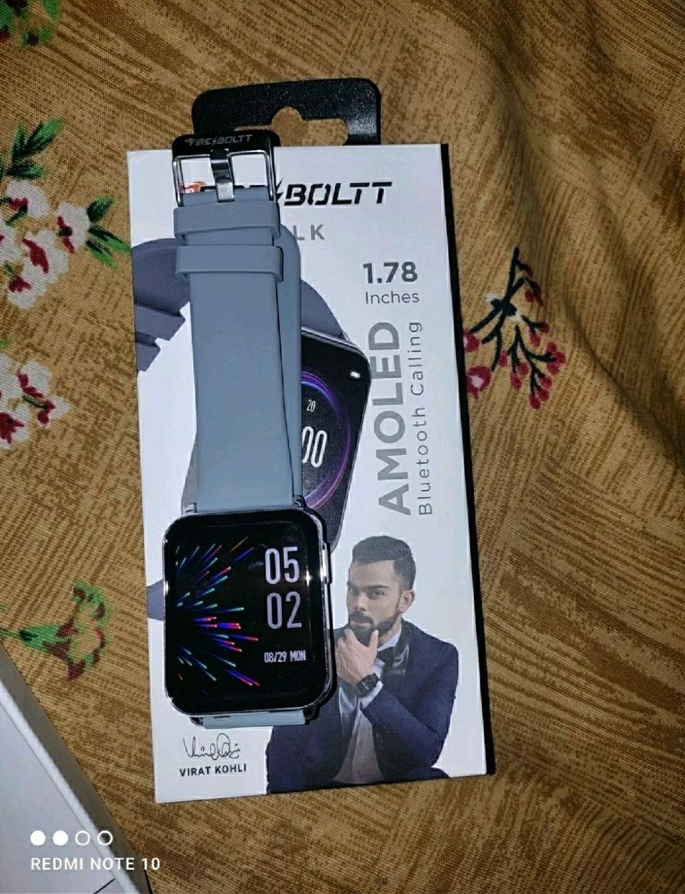 New Smart Watch In Grrey Color