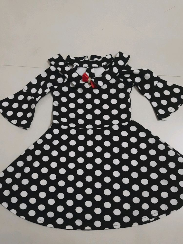 Black Polka Dot Frock 4-5 Year Girl