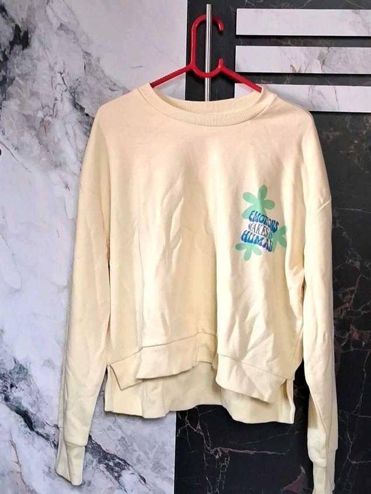 Oversized Graphic Sweatshirt