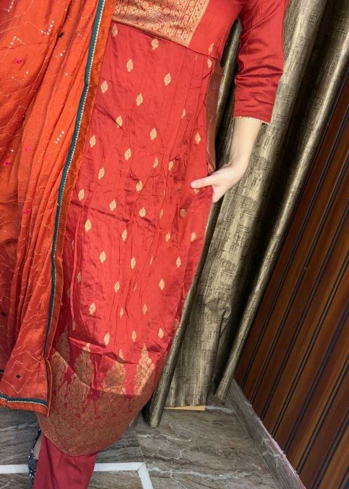 Sangria Suit Set