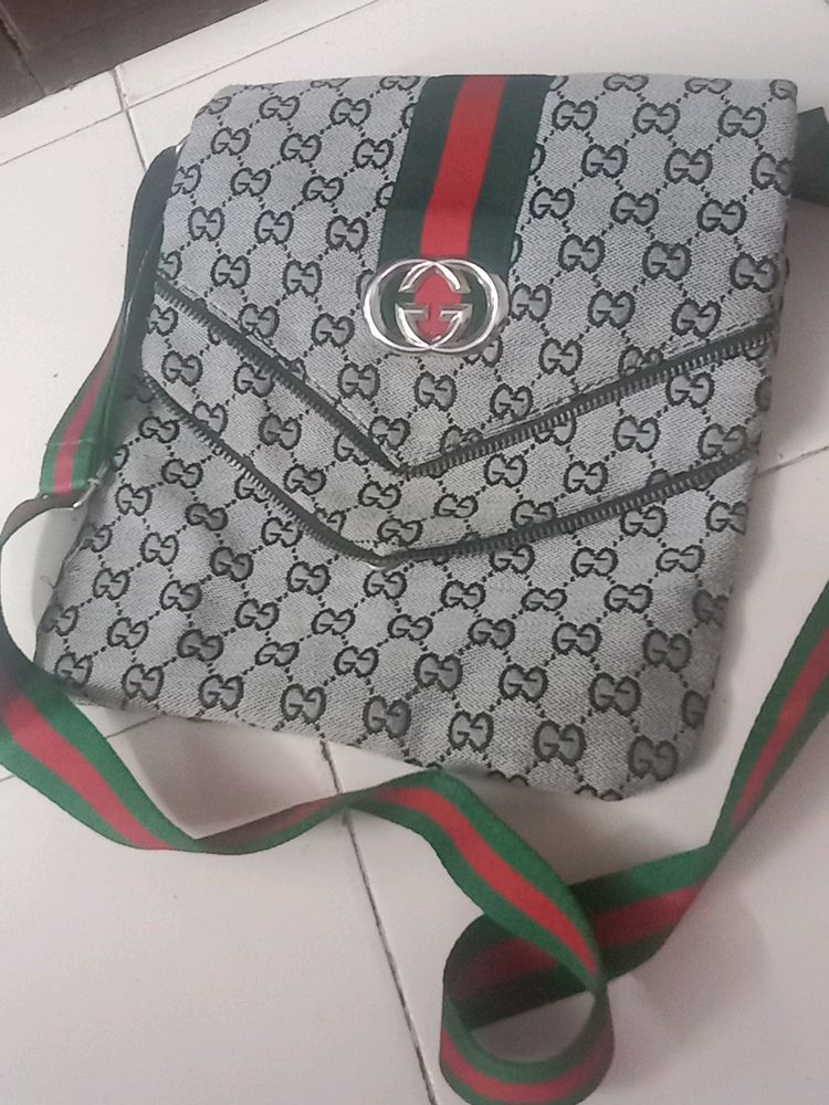 Price Drop......Original Gucci sling bag