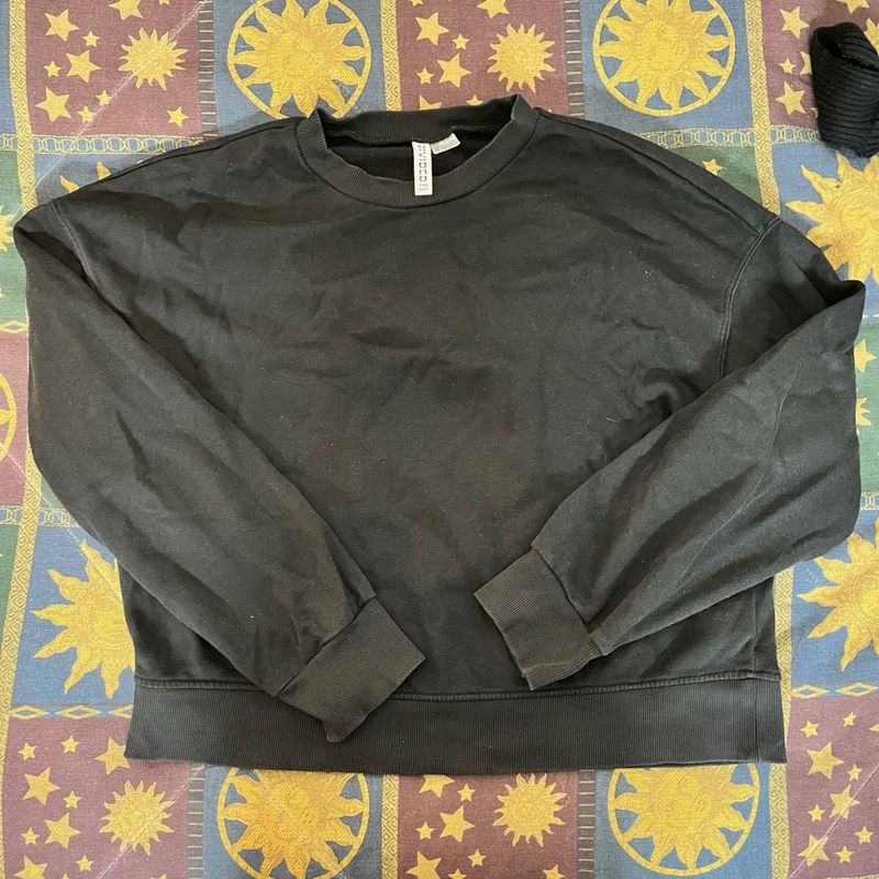 Black H&amp;M Sweatshirt