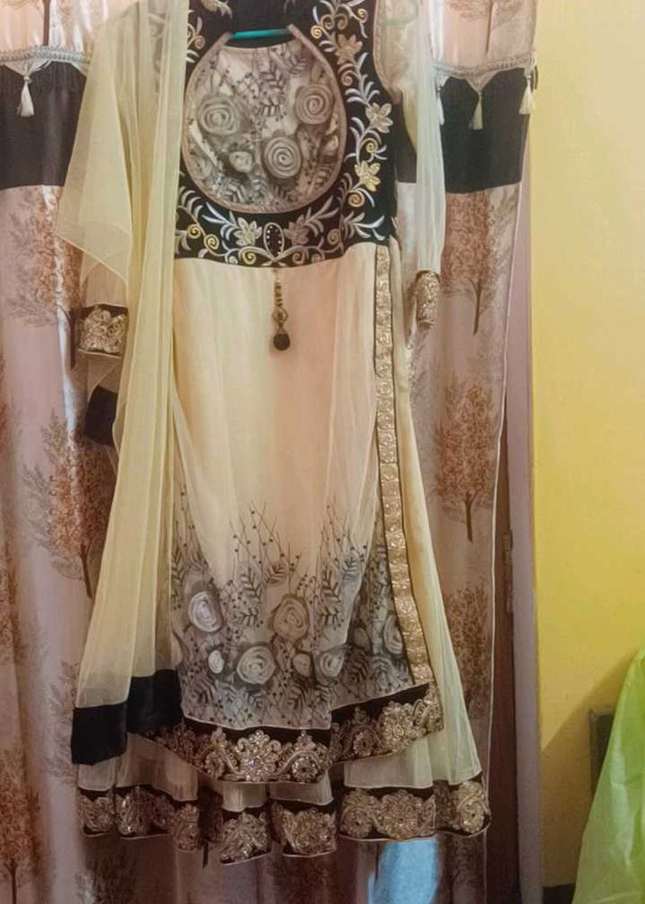 Elegant Cream &amp; Gold Anarkali Suit