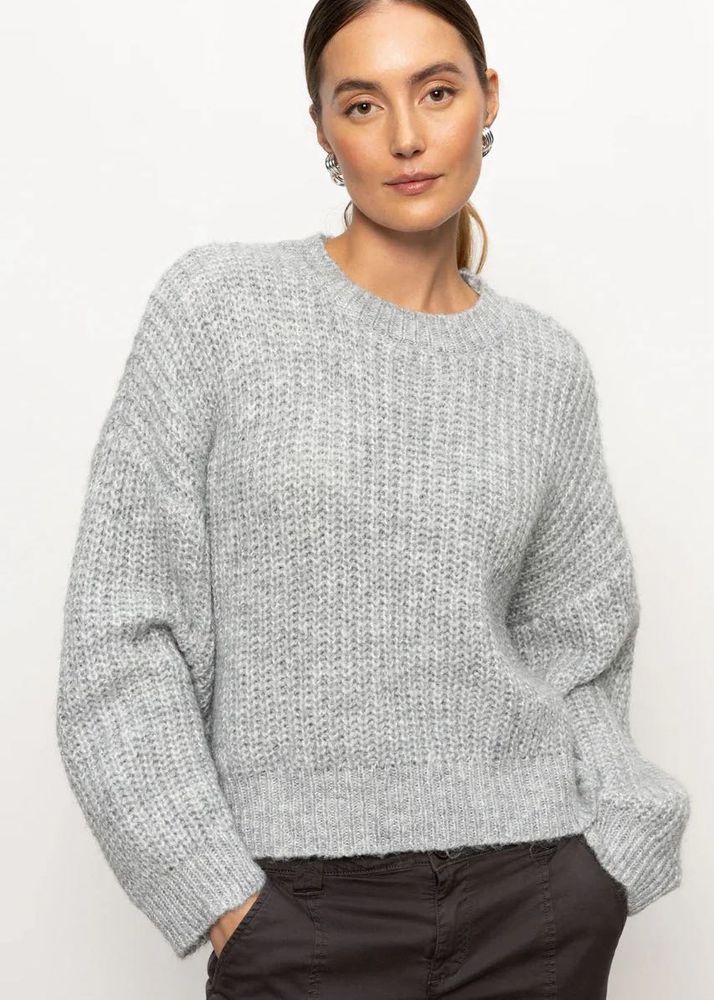 Pintresty 🌸Cozy Grey Knit Sweater