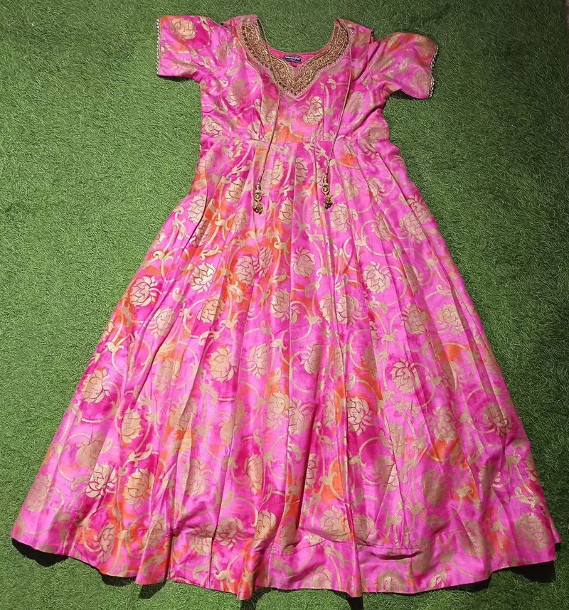 LADIES GOWN brand NEW