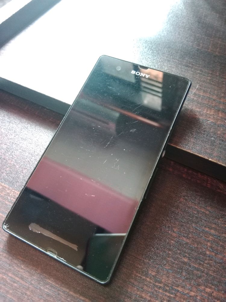 Only In Rs-999 Flagship Sony Xperia Z Phone