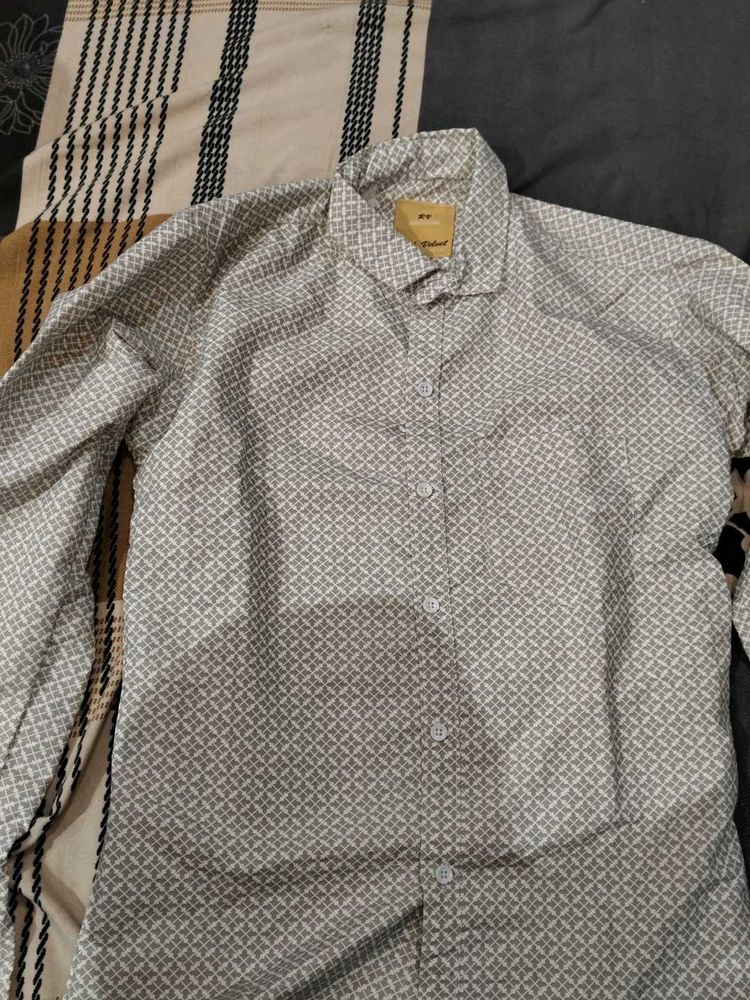 Patterned Long Sleeve Shirt