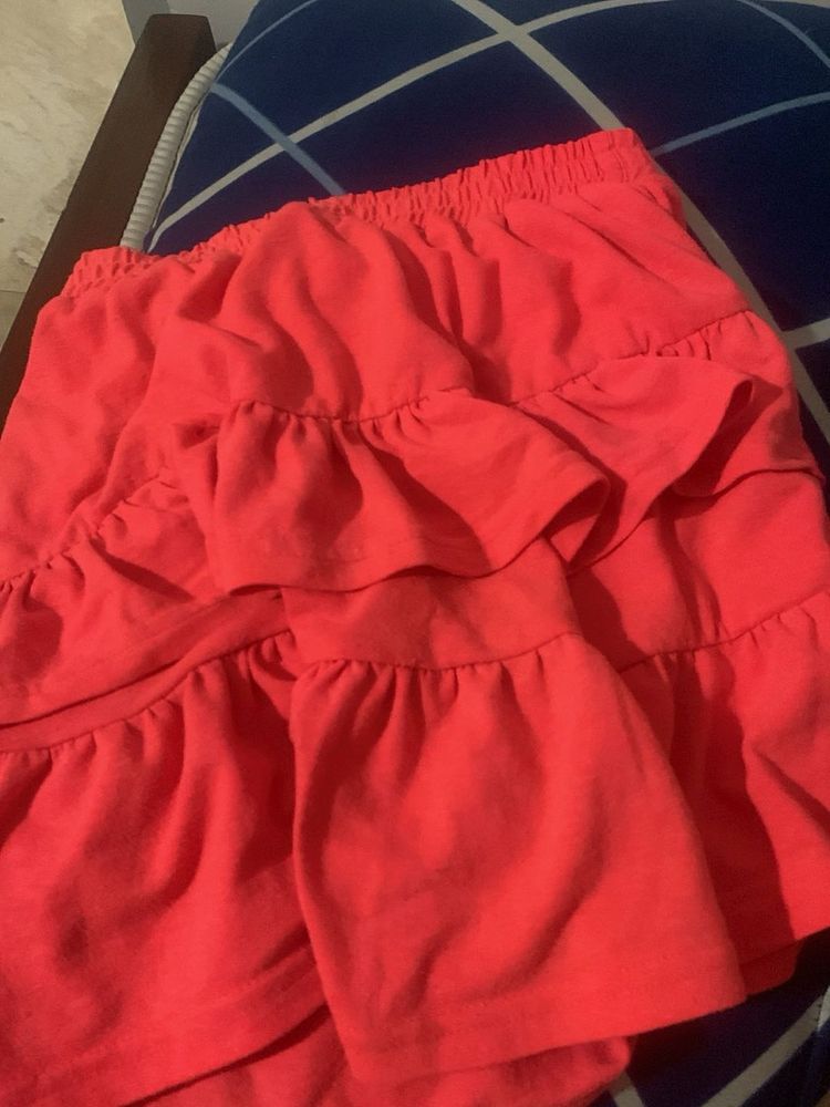 Tiered Ruffle Mini Skirt + 2 freebies