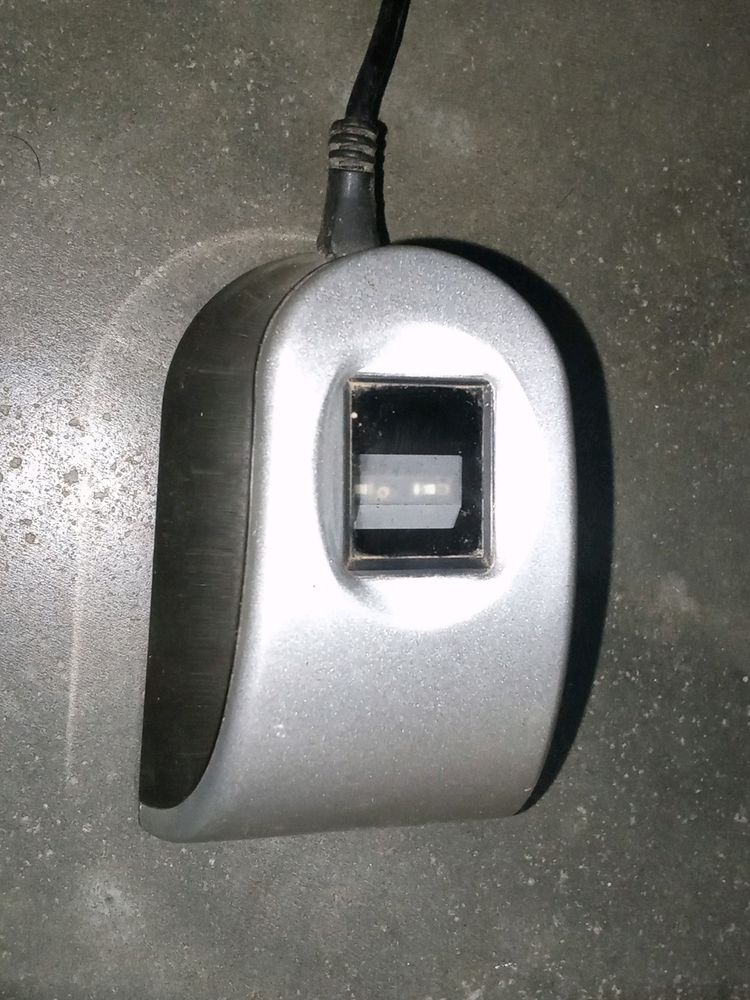 Mantra MFS100 Biometric Fingerprint Scanner Silver