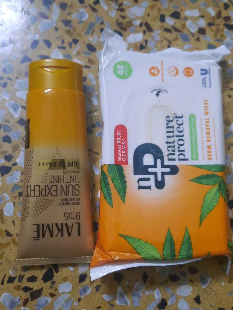 Lakme Sun Expert + Nature Protect Wipes