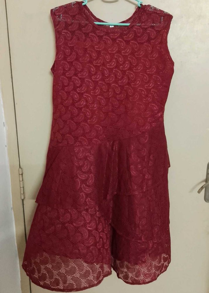 Red Lace Sleeveless Dress