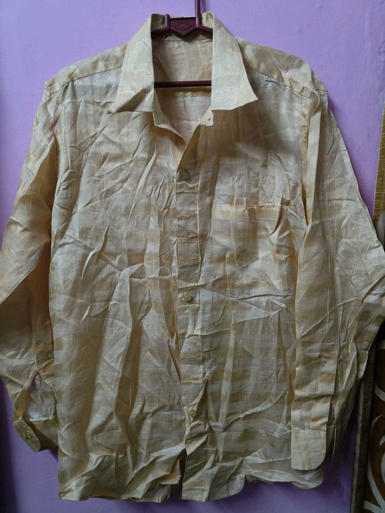 Men&#39;s Casual Shirt