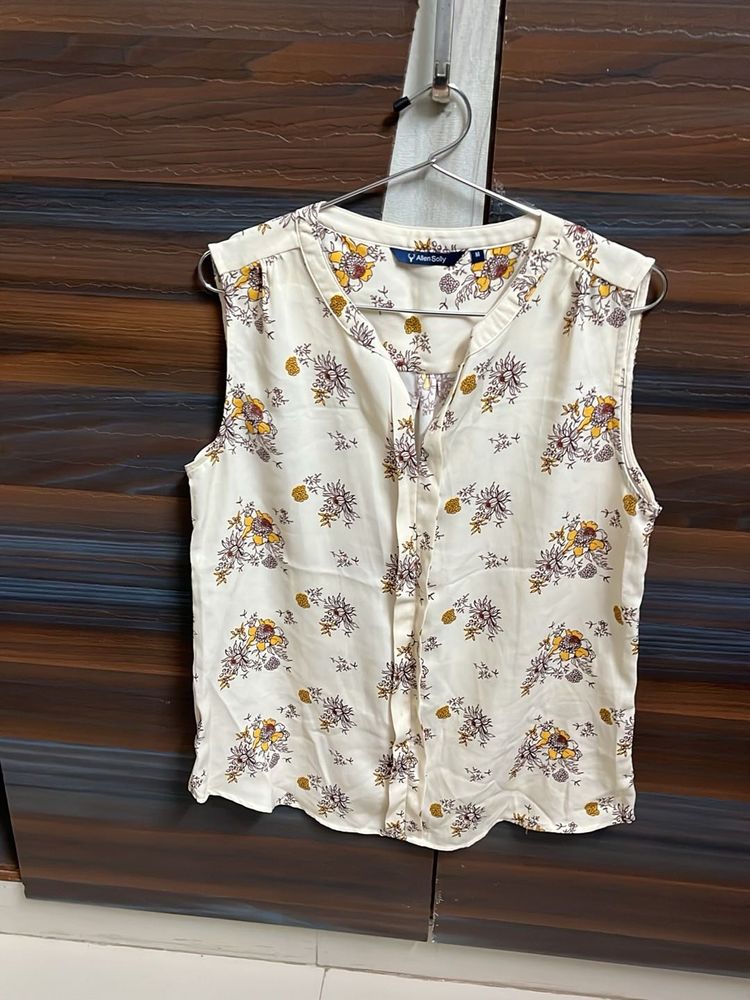 beautiful top for baby girl