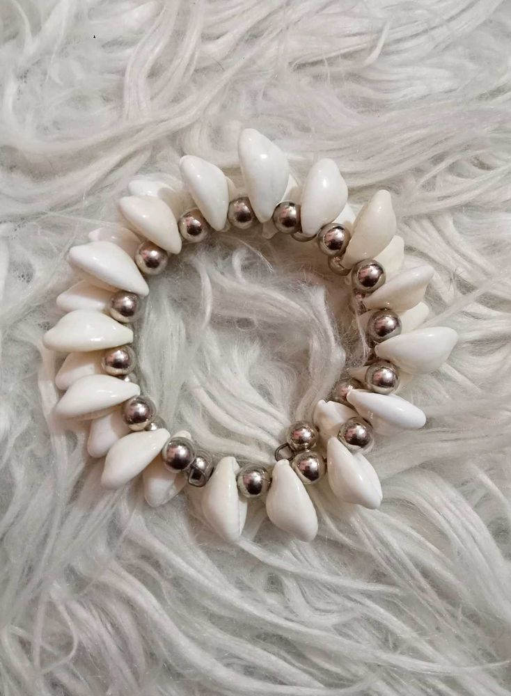 Shell Beaded Bracelet