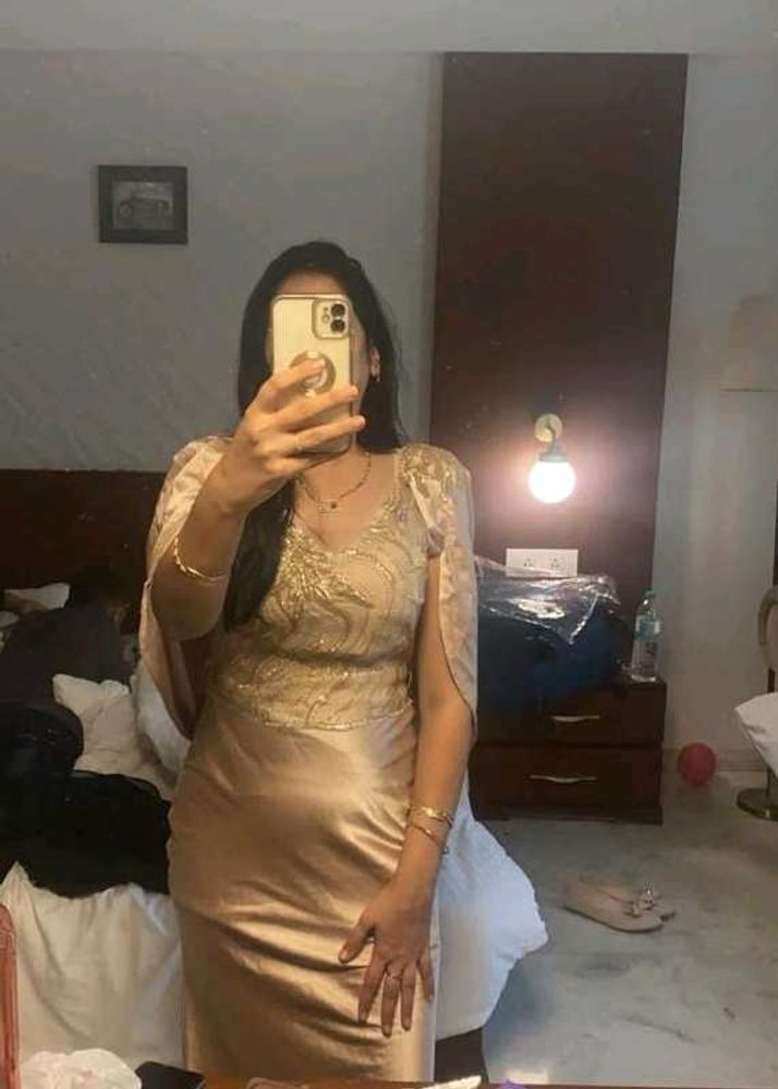 🔥 Beautiful Sequins PARTYWEAR Gown 🔥