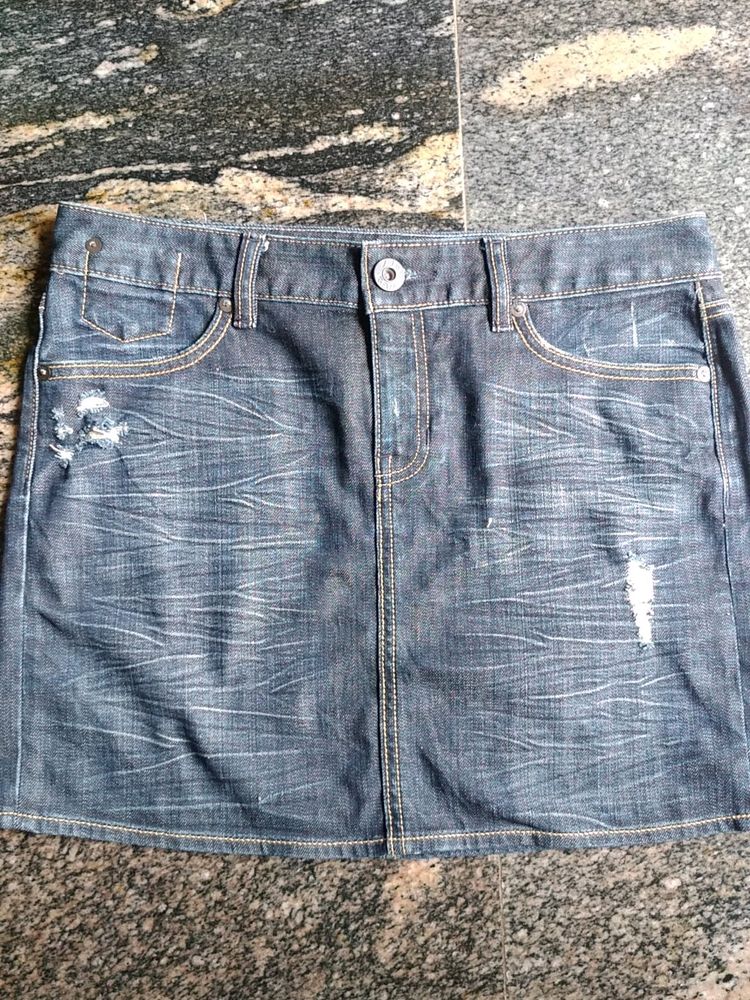 Gap Original Brand Skirt Only 1 Pic.