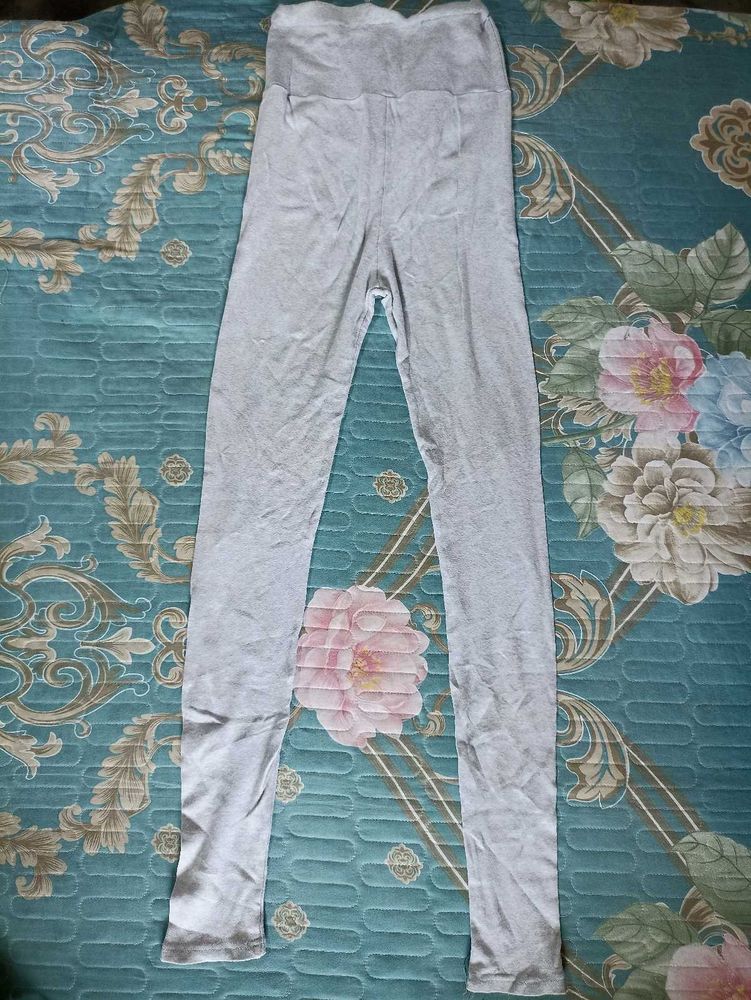 Comfortable Grey Leggings