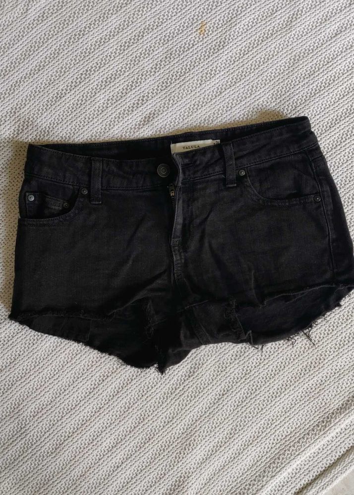 SEXY BLACK SHORTS