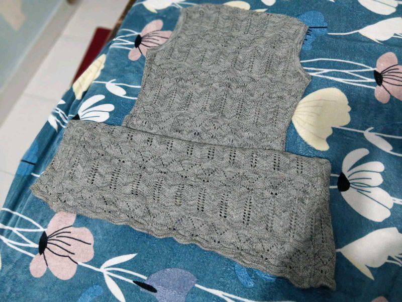 Gray Knit sharug