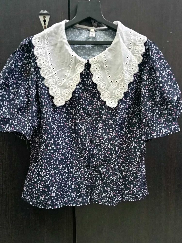 Vintage Floral Puff-Sleeve Crop Top with Lace