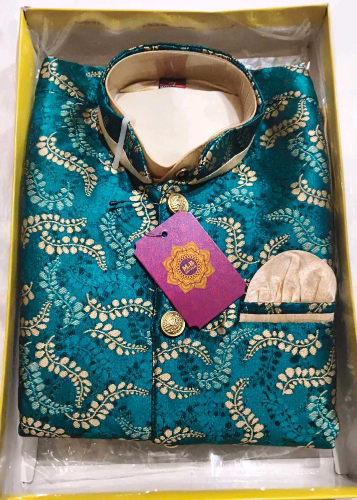 Elegant  bottle Green Floral Kurta Set