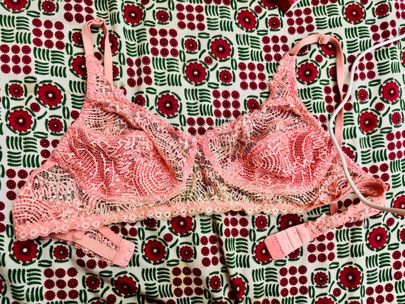 Elegant Pink Lace Bra