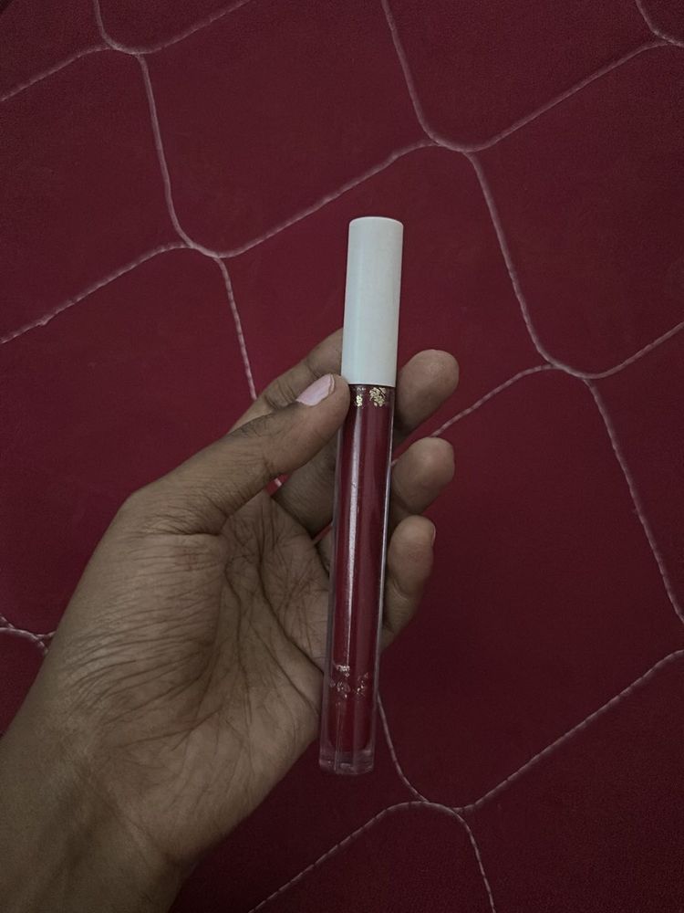 MyGlamm Lipstick - Shade HOT TOTTIE