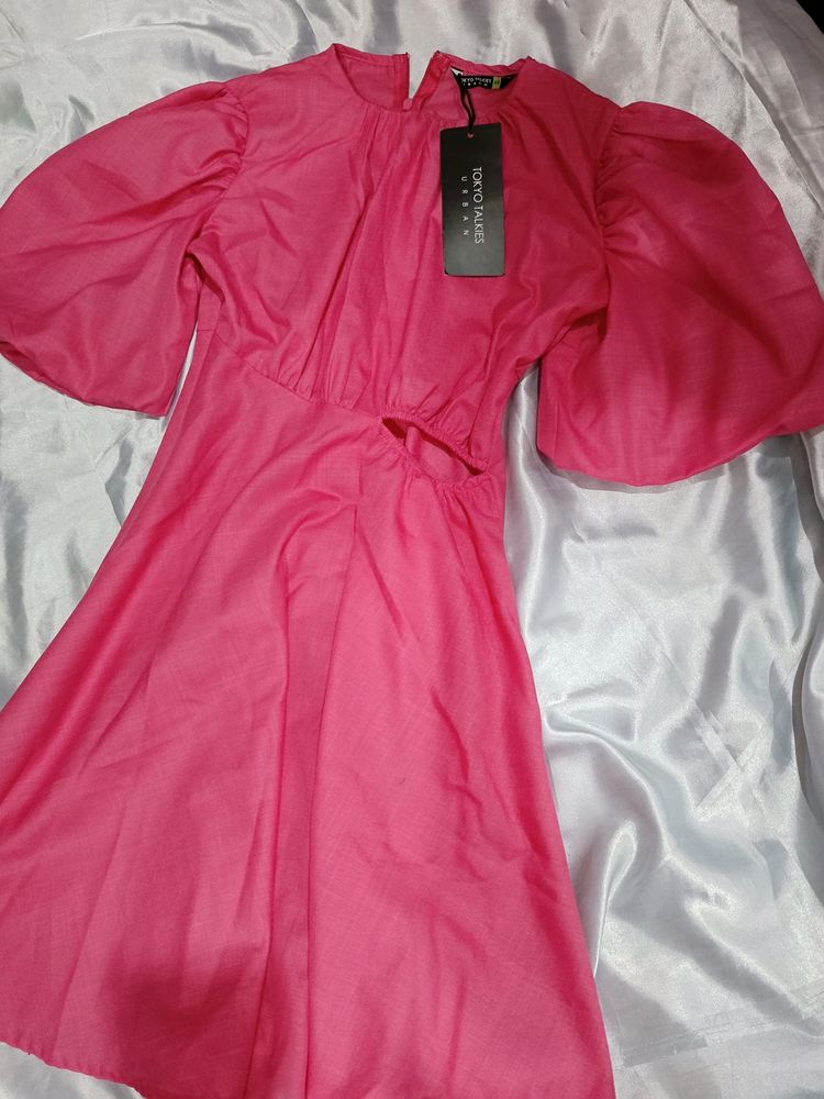 Price Drop🔥Tokyo Talkies Pink cut Out Dress