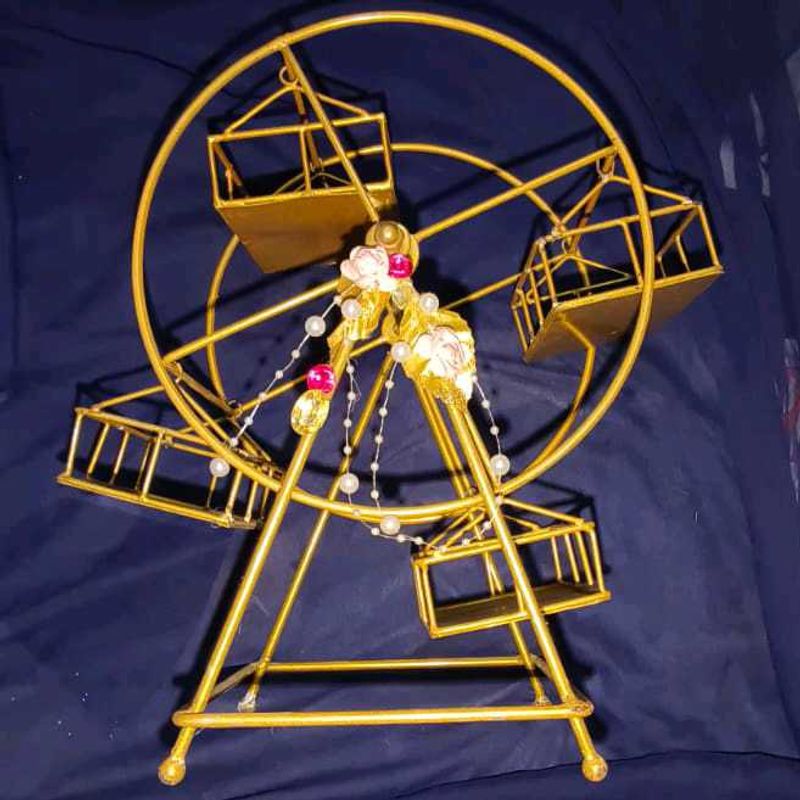 Metal Giant Wheel Antique Piece