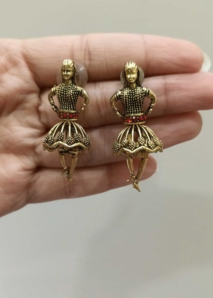 Dancing Girls Earrings