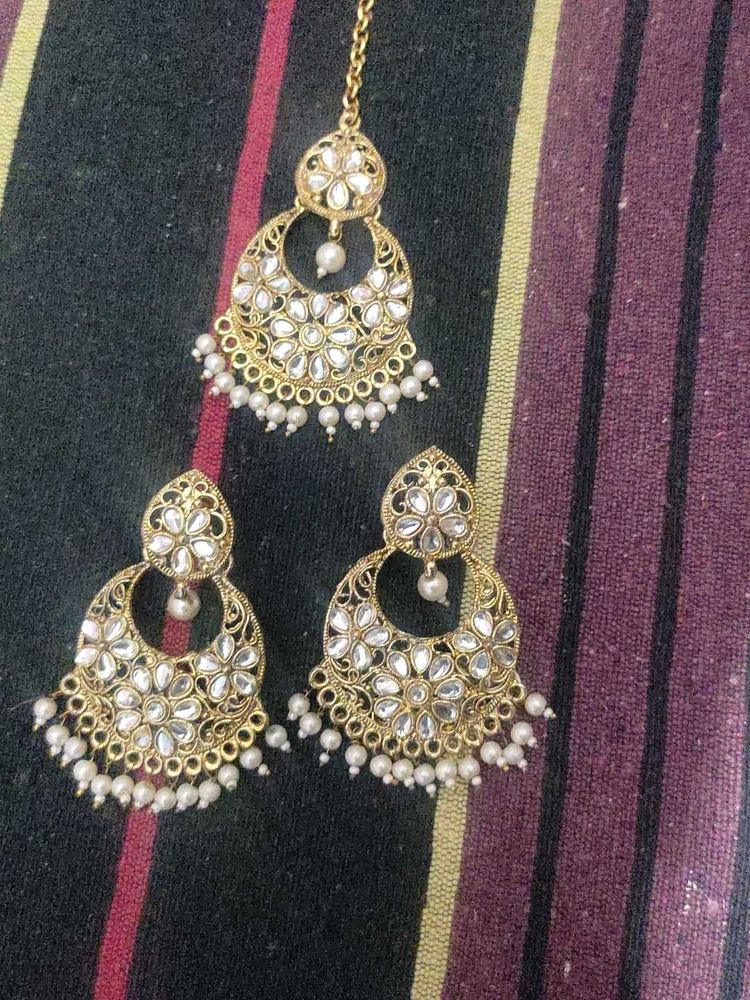 Kundan Earrings &amp; MaangTikka Set With One FreeGift